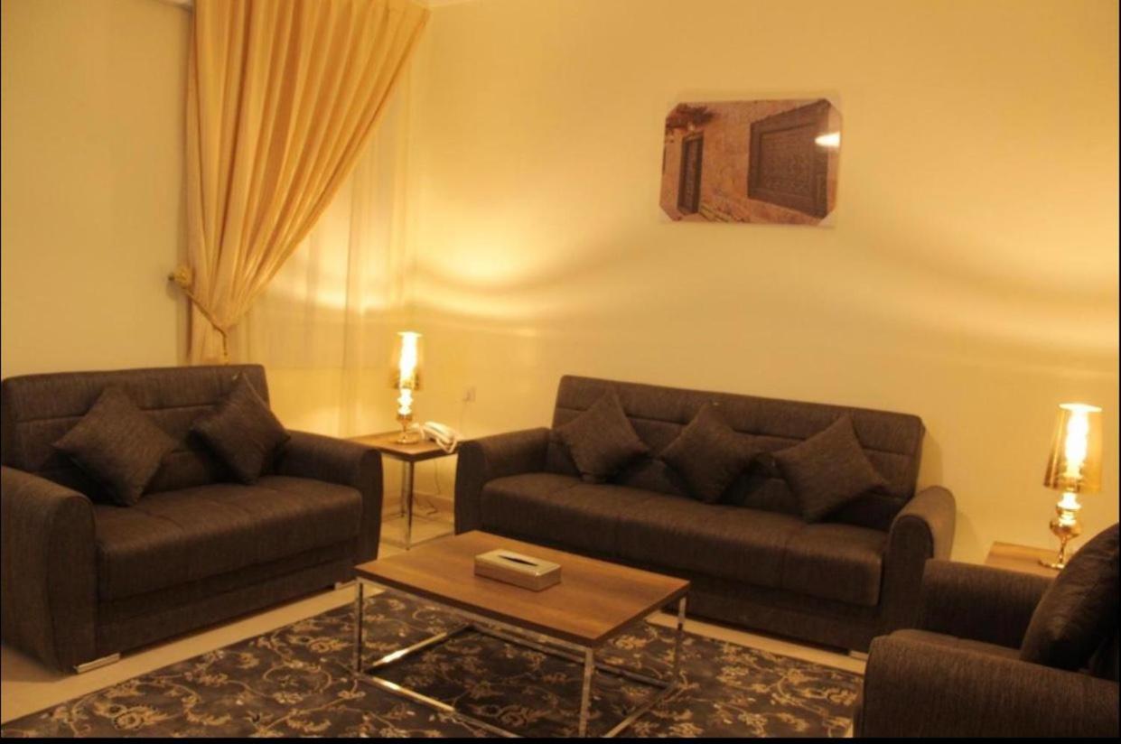 قصر رهوان للوحدات الفندقية - Rahwan Palace Hotel Units Baljurashi Exteriör bild