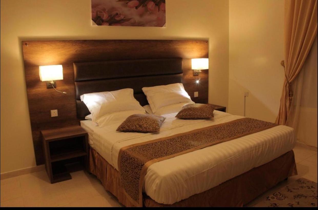 قصر رهوان للوحدات الفندقية - Rahwan Palace Hotel Units Baljurashi Exteriör bild