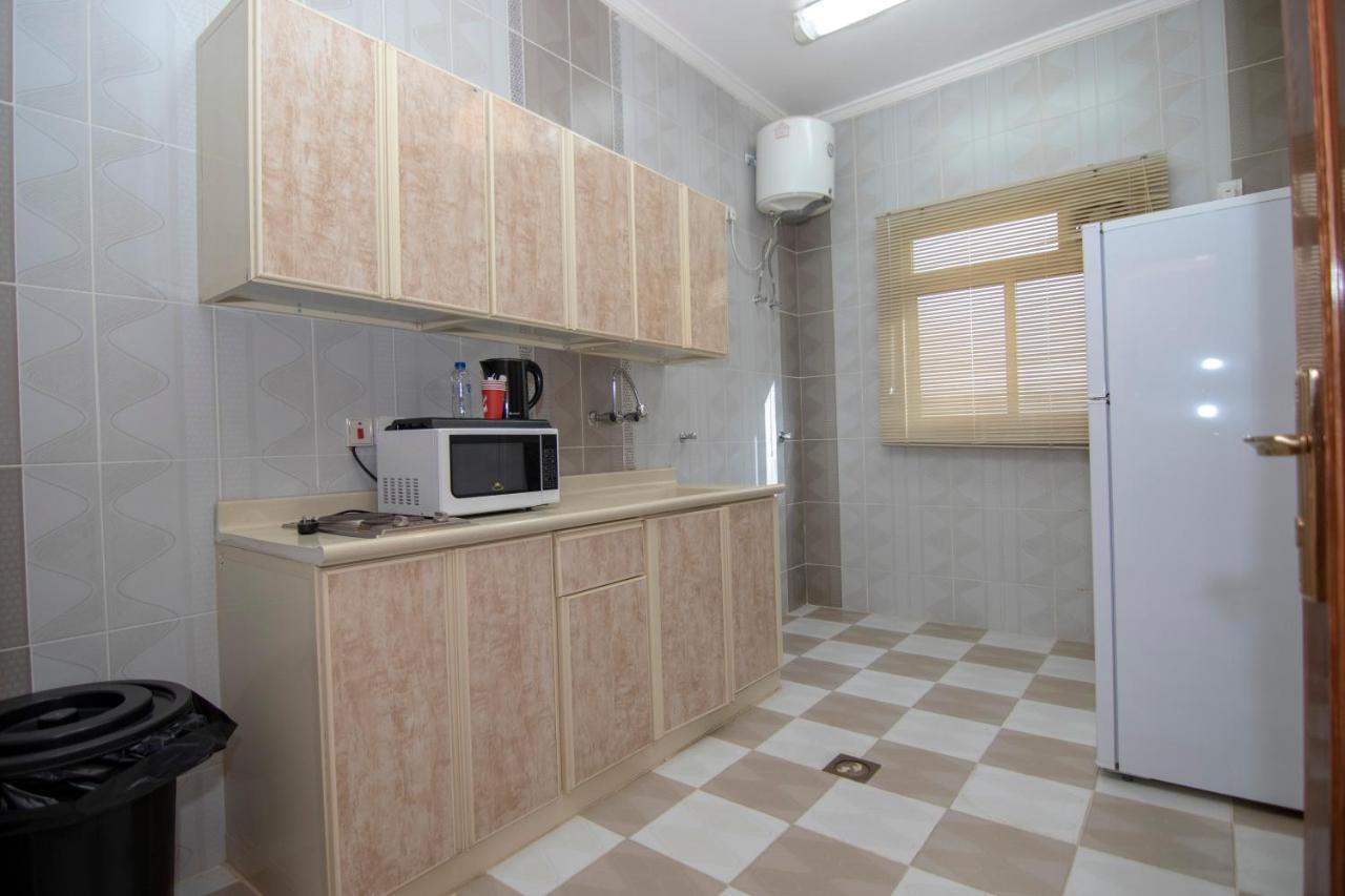 قصر رهوان للوحدات الفندقية - Rahwan Palace Hotel Units Baljurashi Exteriör bild